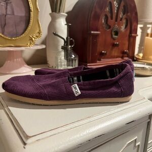 Toms Purple Moccasins with Suede Texture